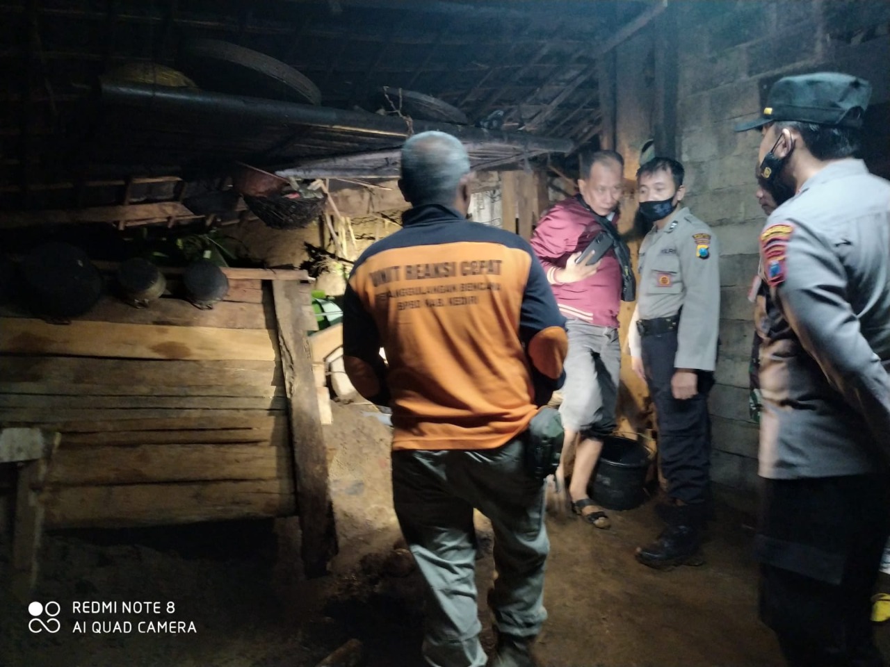 BPBD Kediri Kerahkan Alat Berat Buka Akses Menuju Dusun Semoyo