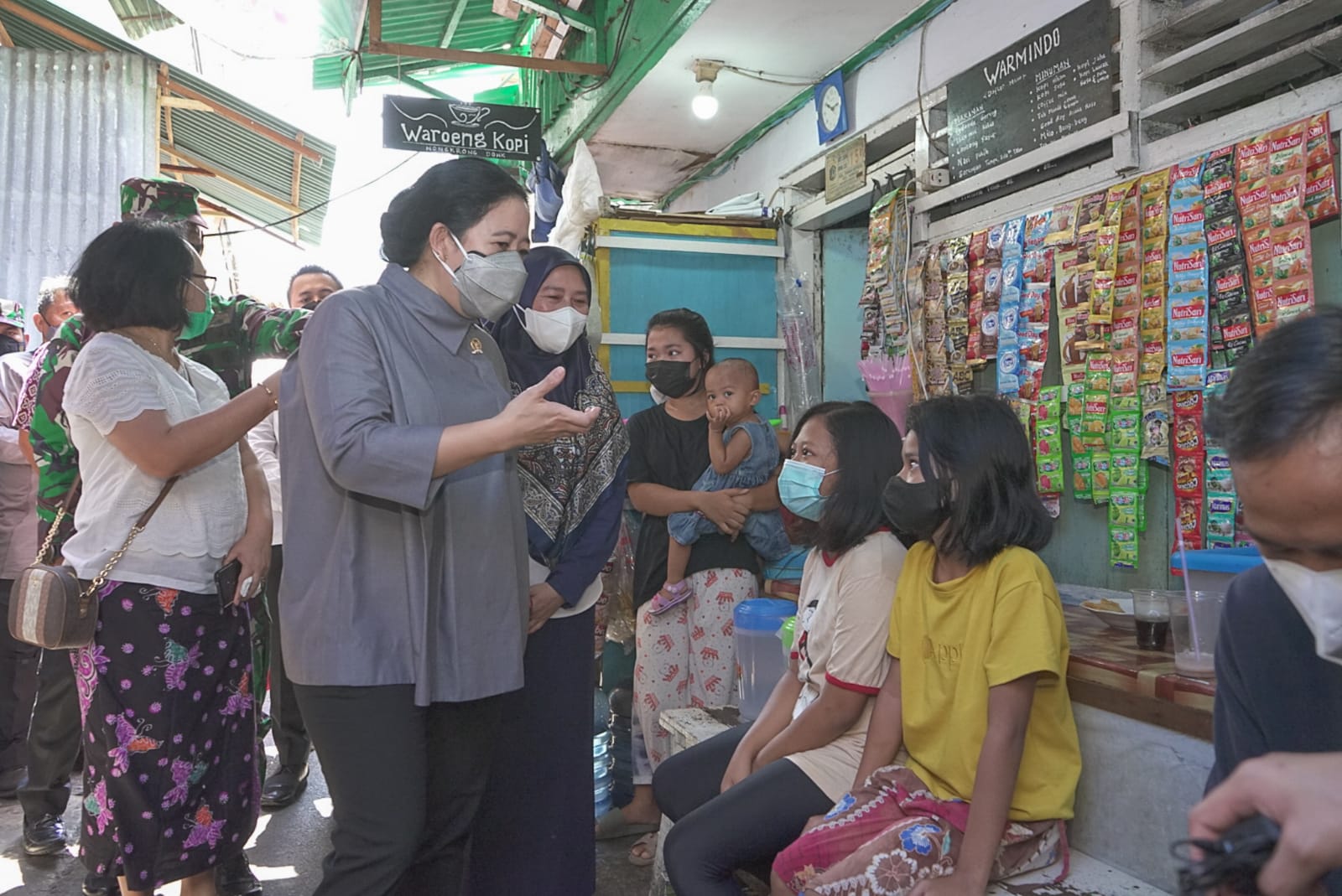 Puan: Percepat Vaksinasi Daerah dan Lansia Agar Warga Bisa Segera Dapat Booster