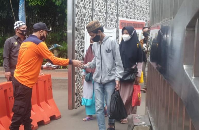 BNPB Kembali Distribusikan Ribuan Masker Bagi Jamaah Istiqlal