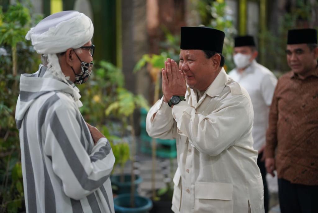 <em>KH Miftachul Akhyar dan Prabowo Bicara Peran PBNU Ciptakan Perdamaian Dunia</em>