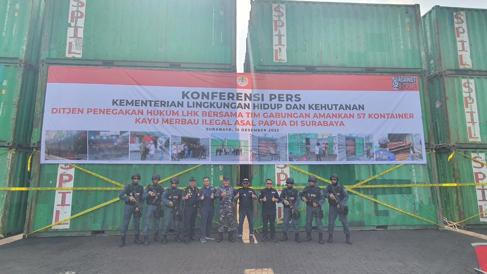 KLHK Amankan 57 Kontainer Kayu Merbau Ilegal Asal Papua di Pelabuhan Tanjung Perak