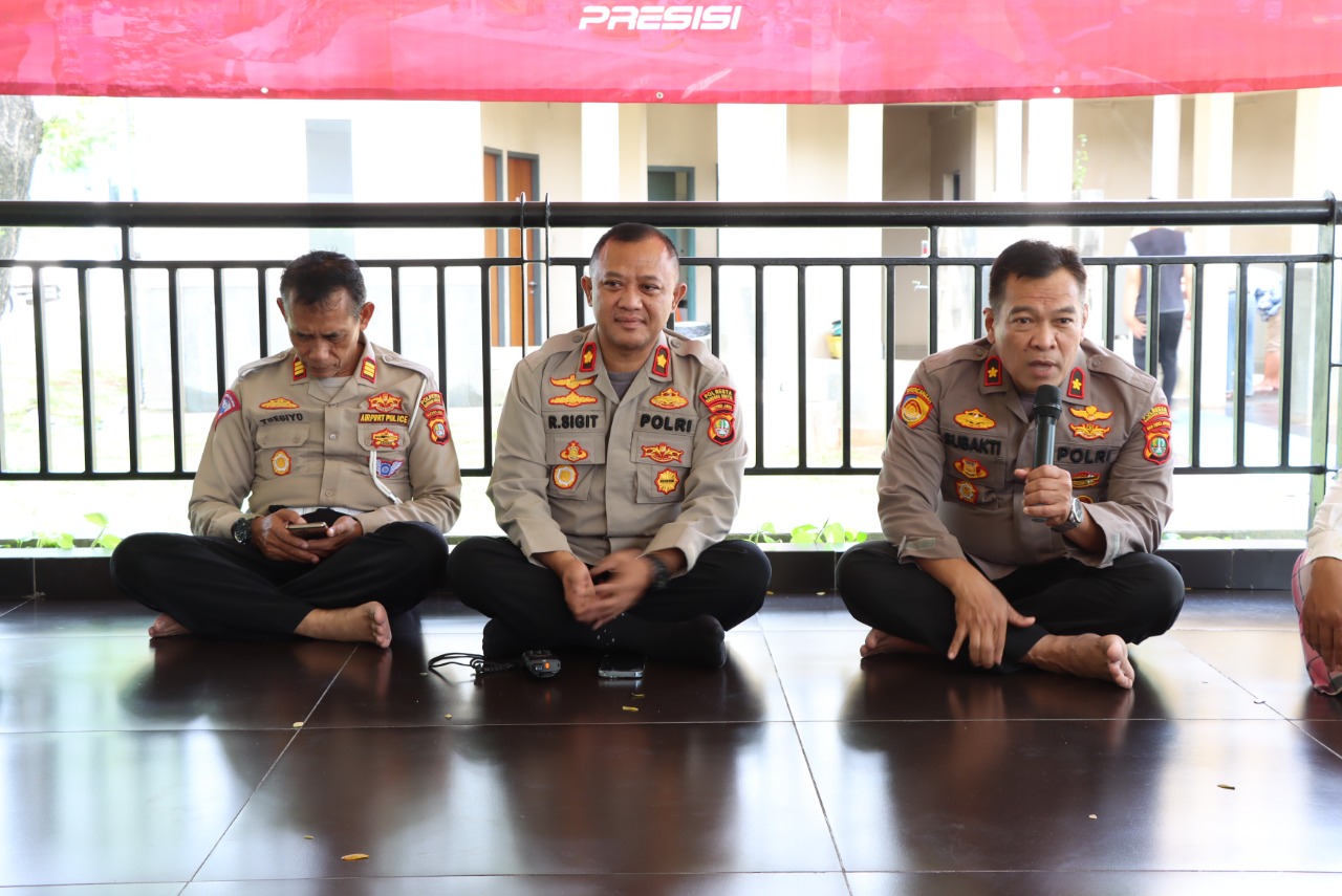 Polresta Bandara Soekarno-Hatta Jumat Curhat Mesjid Salahuddin Al Ayyubi Warga Keluhkan Ojek Ditertibkan