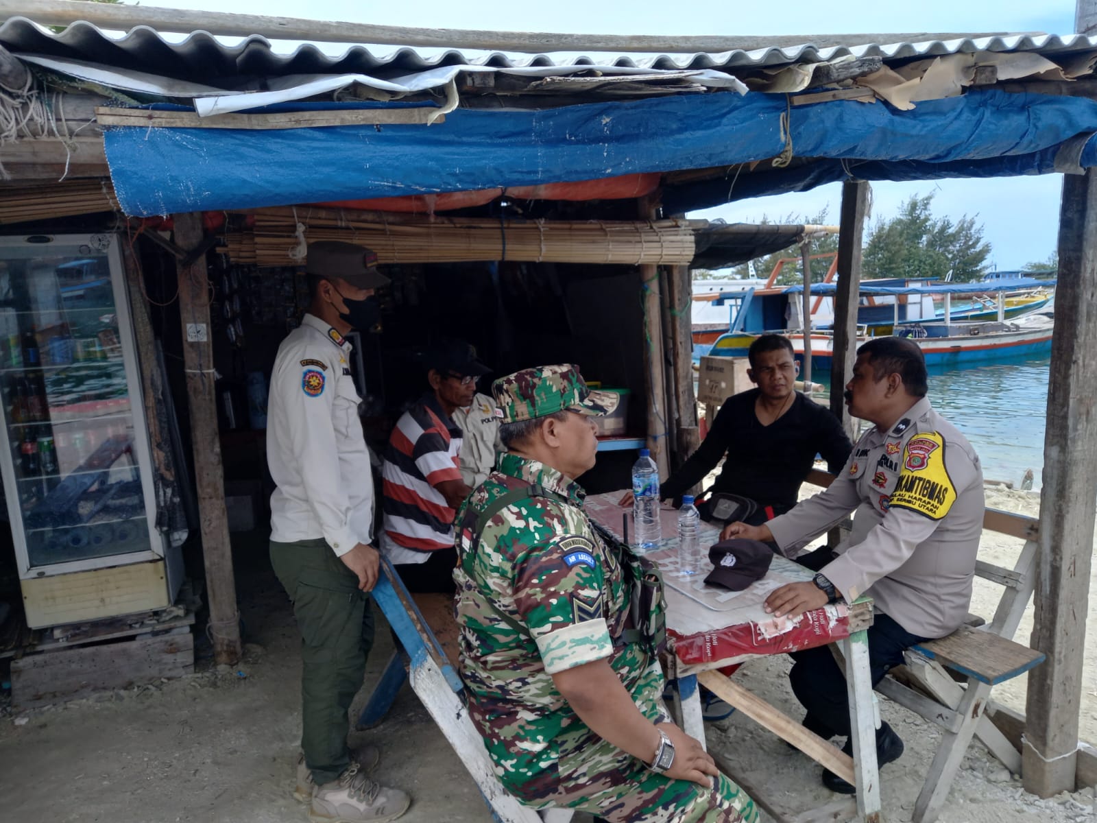 Sinergitas TNI Polri, Pak Bhabin dan Pak Babinsa Giat Sambang Bersama