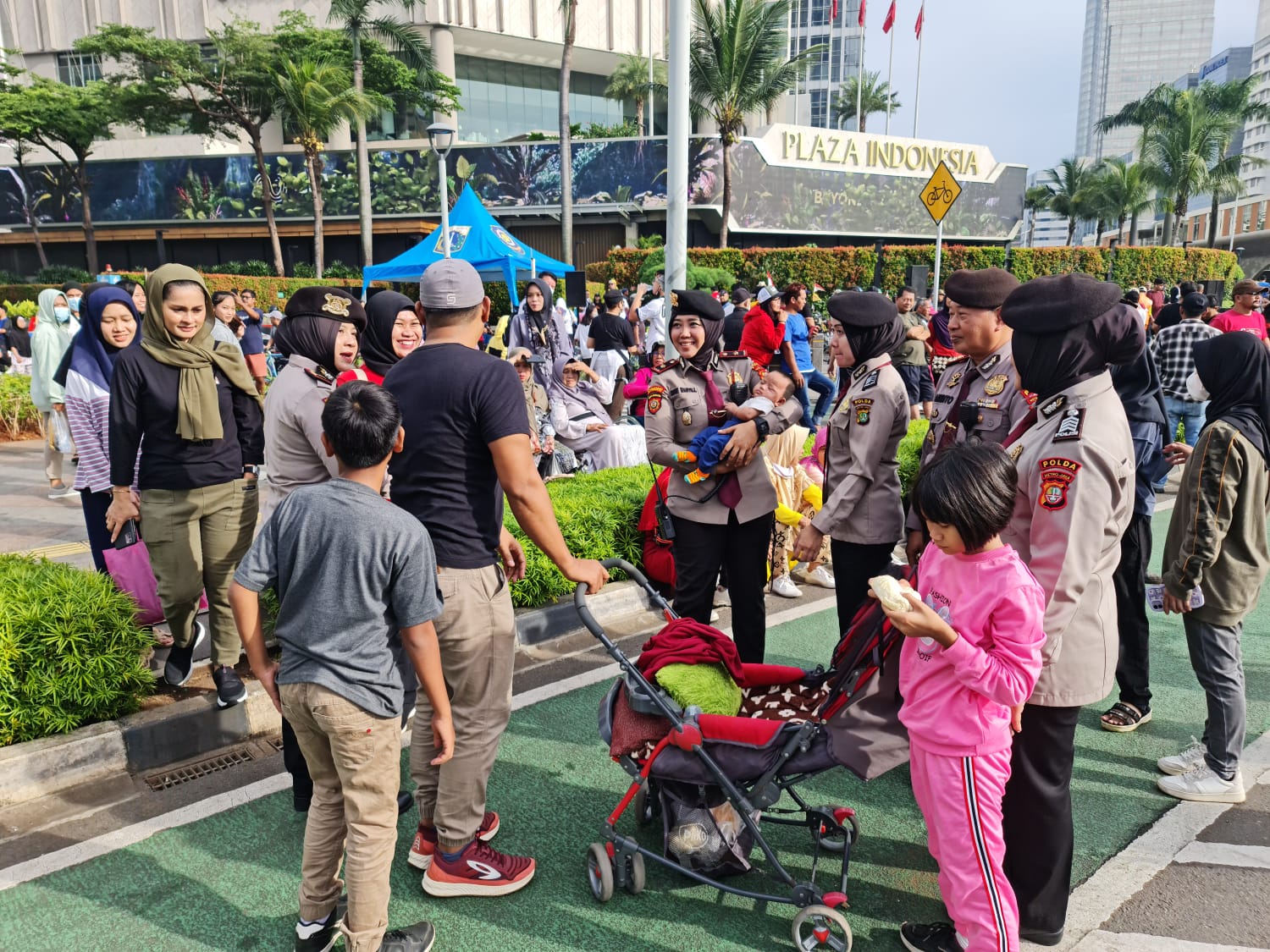Dit Pamobvit Polda Metro Jaya Patroli Pengamanan CFD dari Senayan Hingga Bunderan HI