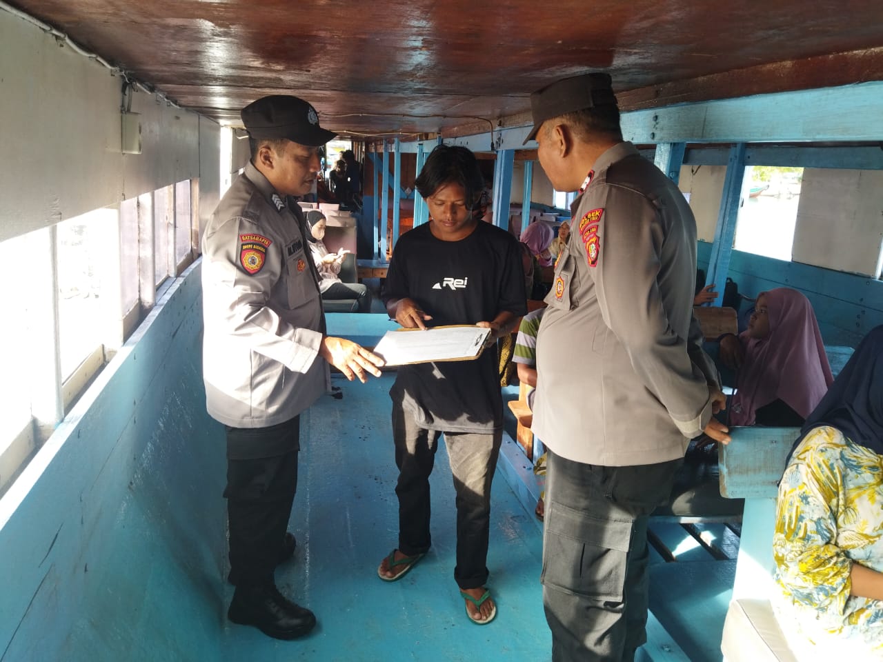Pengamanan Dermaga Polsek Kepulauan Seribu Utara Rutin Cek Kelayakan Kapal