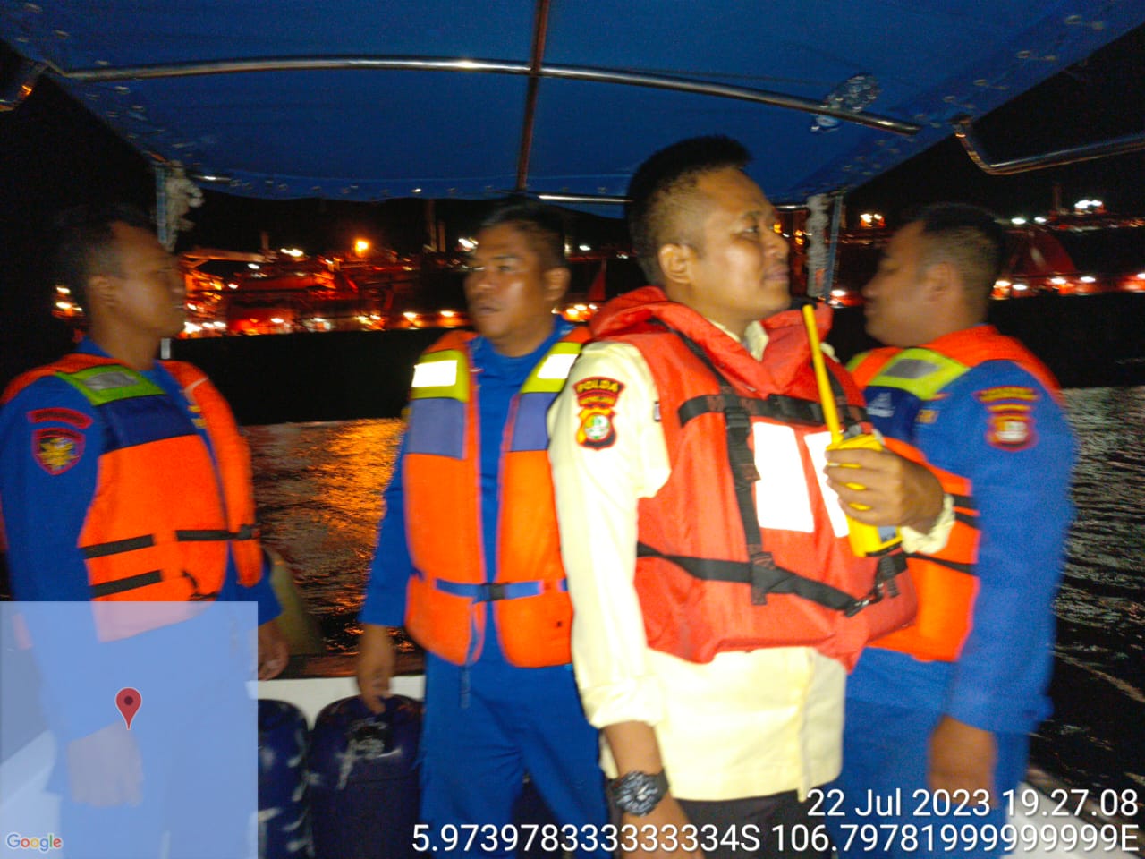 Tim Patroli Laut Polair Polres Kepulauan Seribu Himbau Nelayan untuk Selalu Waspada dalam Berlayar