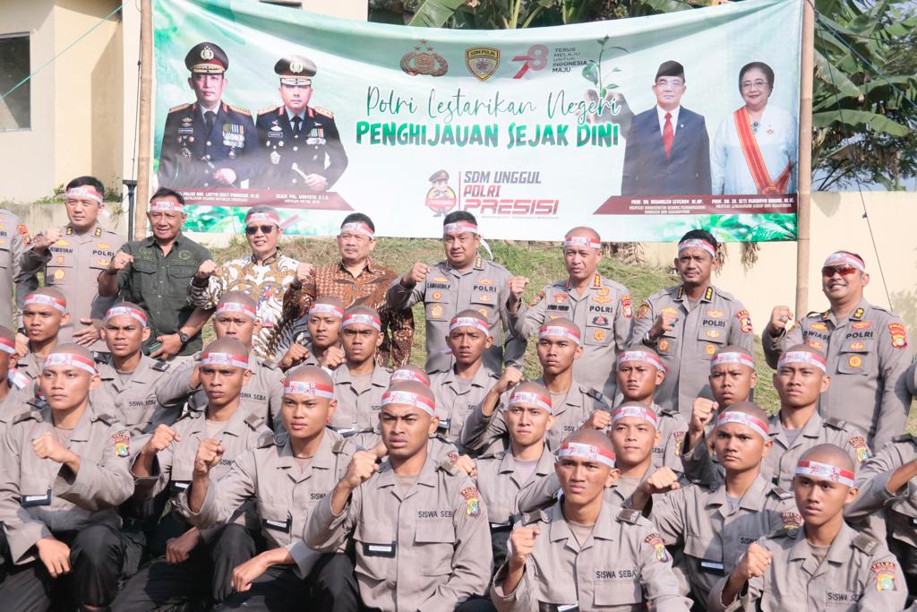 Perbaiki Kualitas Udara Jakarta, Polda Metro Jaya Gencarkan Penanaman 15.000 Pohon