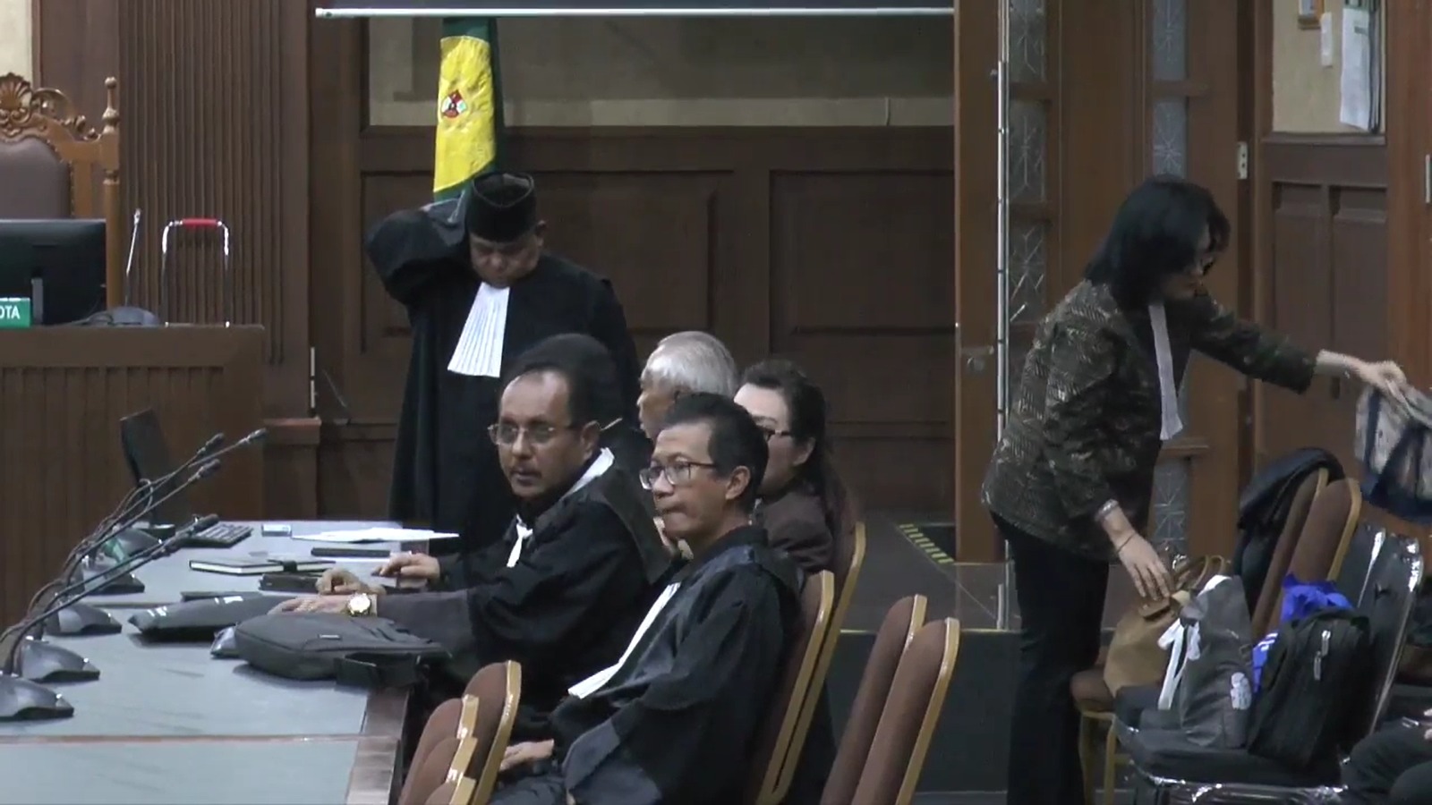 “Lukas Enembe : Tidak Ada Kesepakatan Fee dan Rekomendasi Proyek”