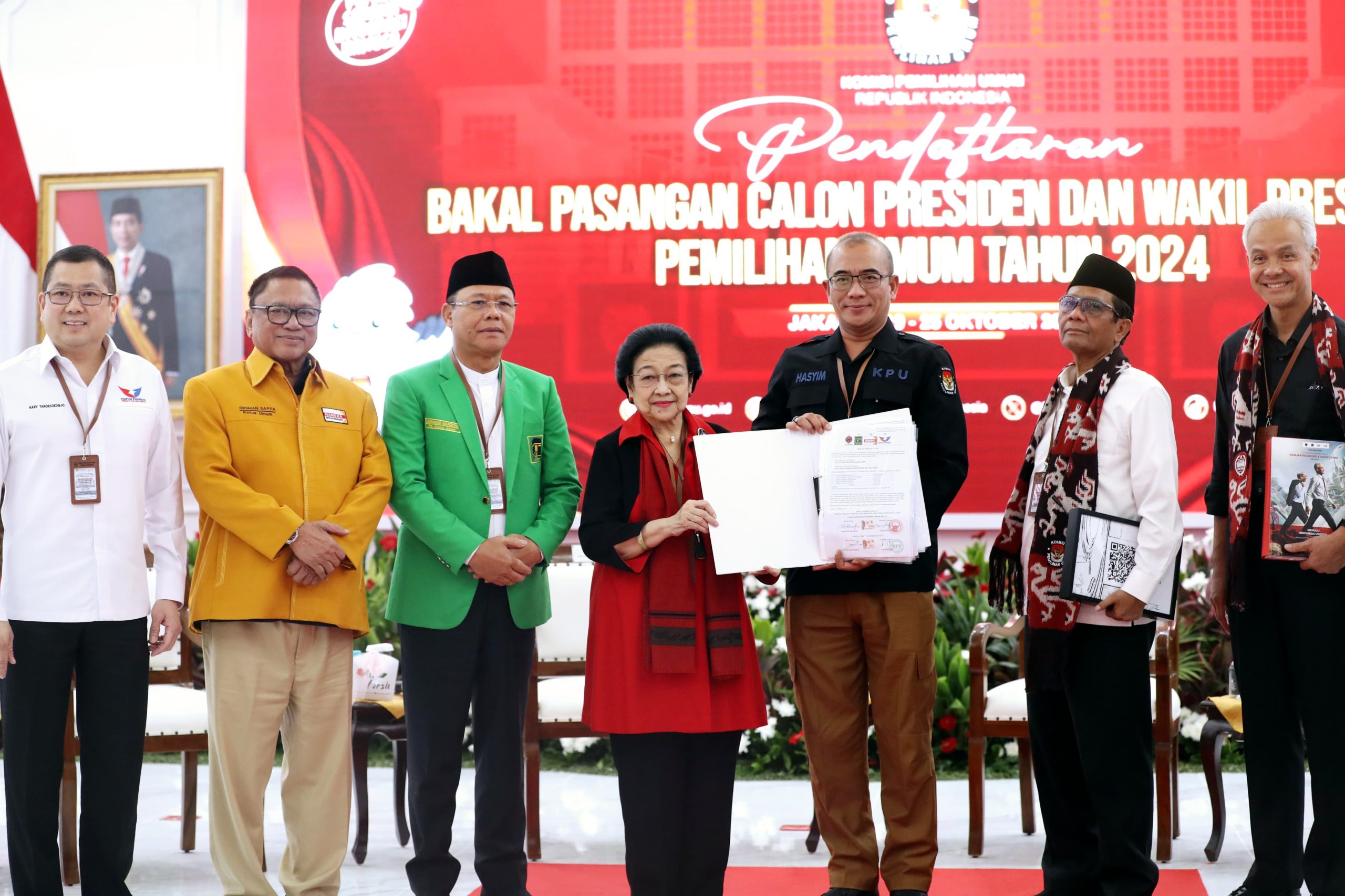 Daftarkan Ganjar-Mahfud, Megawati-Mardiono-OSO-HT Memohon Doa dan Dukungan Rakyat Indonesia