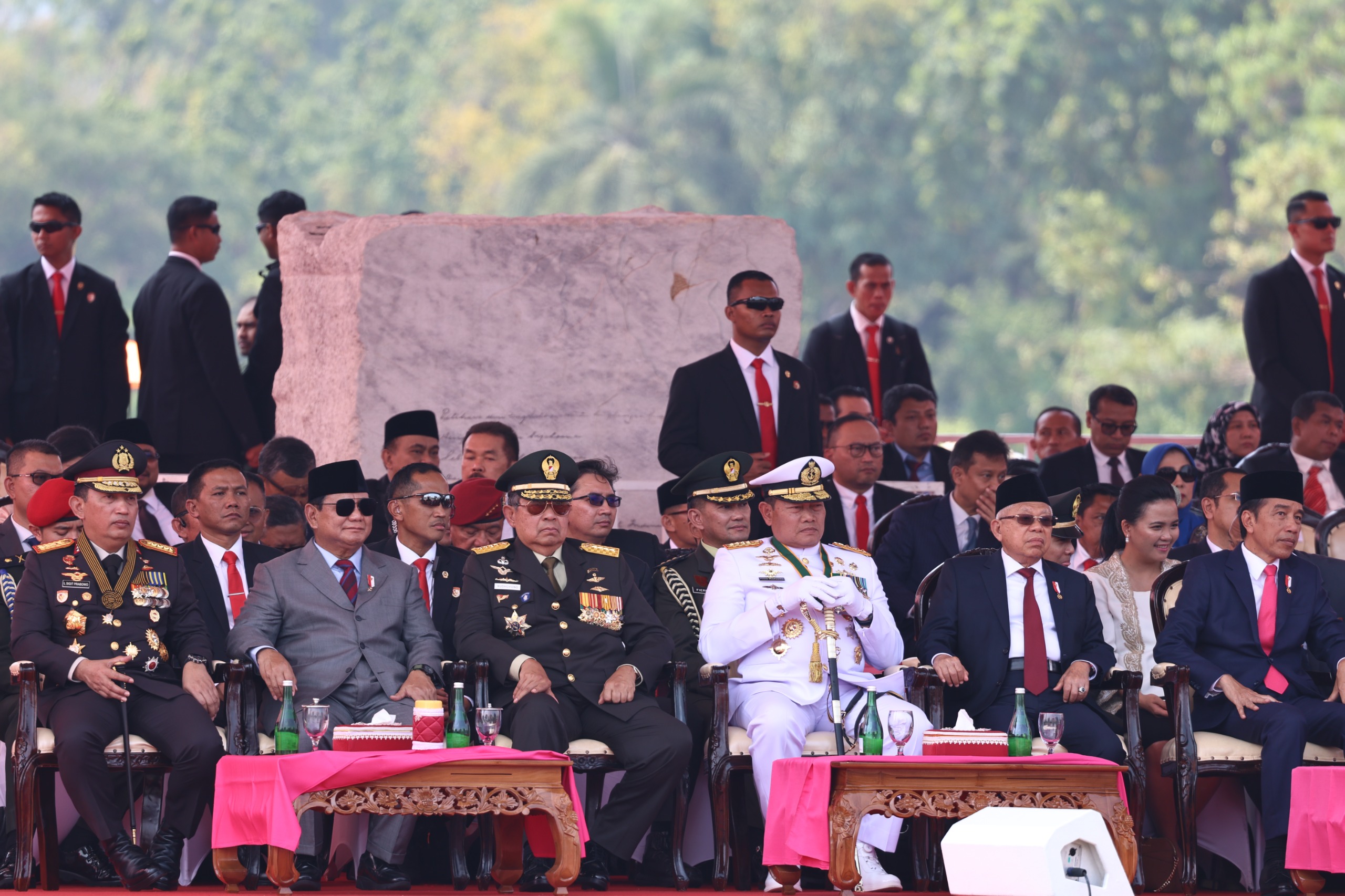 Dipimpin Presiden Jokowi, Prabowo Hadiri Upacara HUT ke-78 TNI