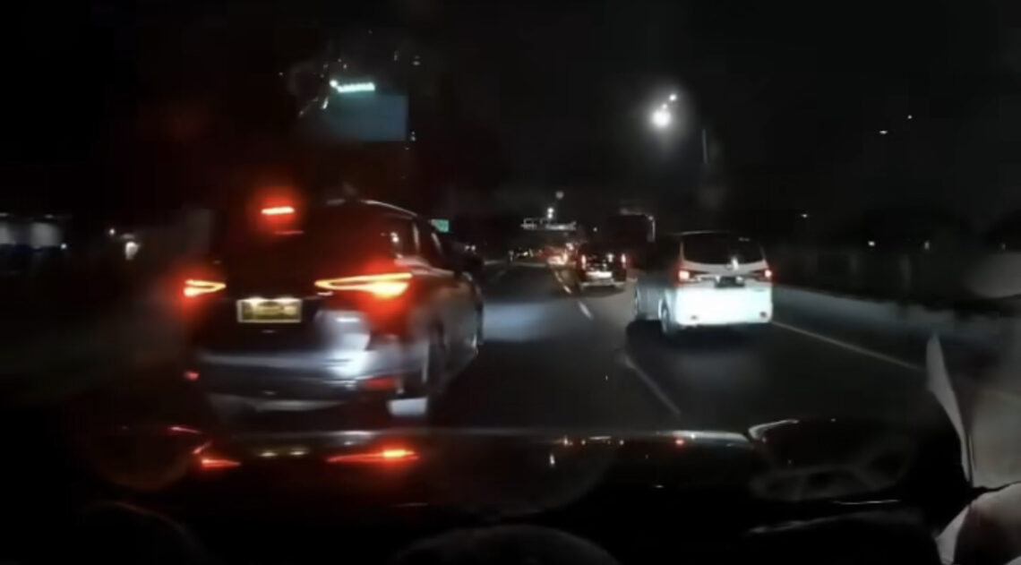 Viral Pengendara Mobil Fortuner Arogan Berplat Nomor Polisi, Berhasil Ditangkap