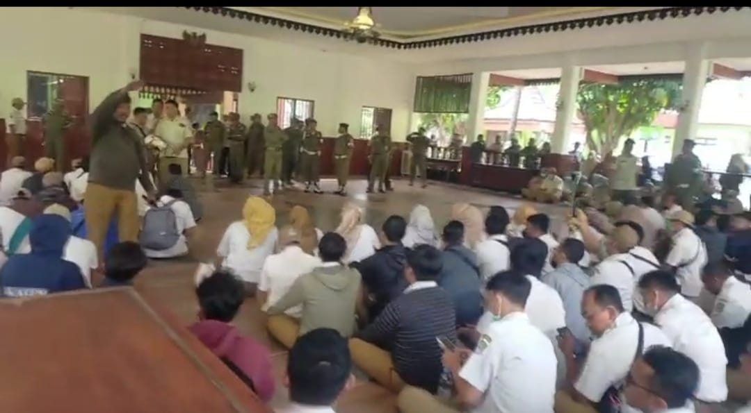 Belasan Ribu TKK Terancam Nganggur, Ketua DPRD Ogah Panggil Pj Wali Kota