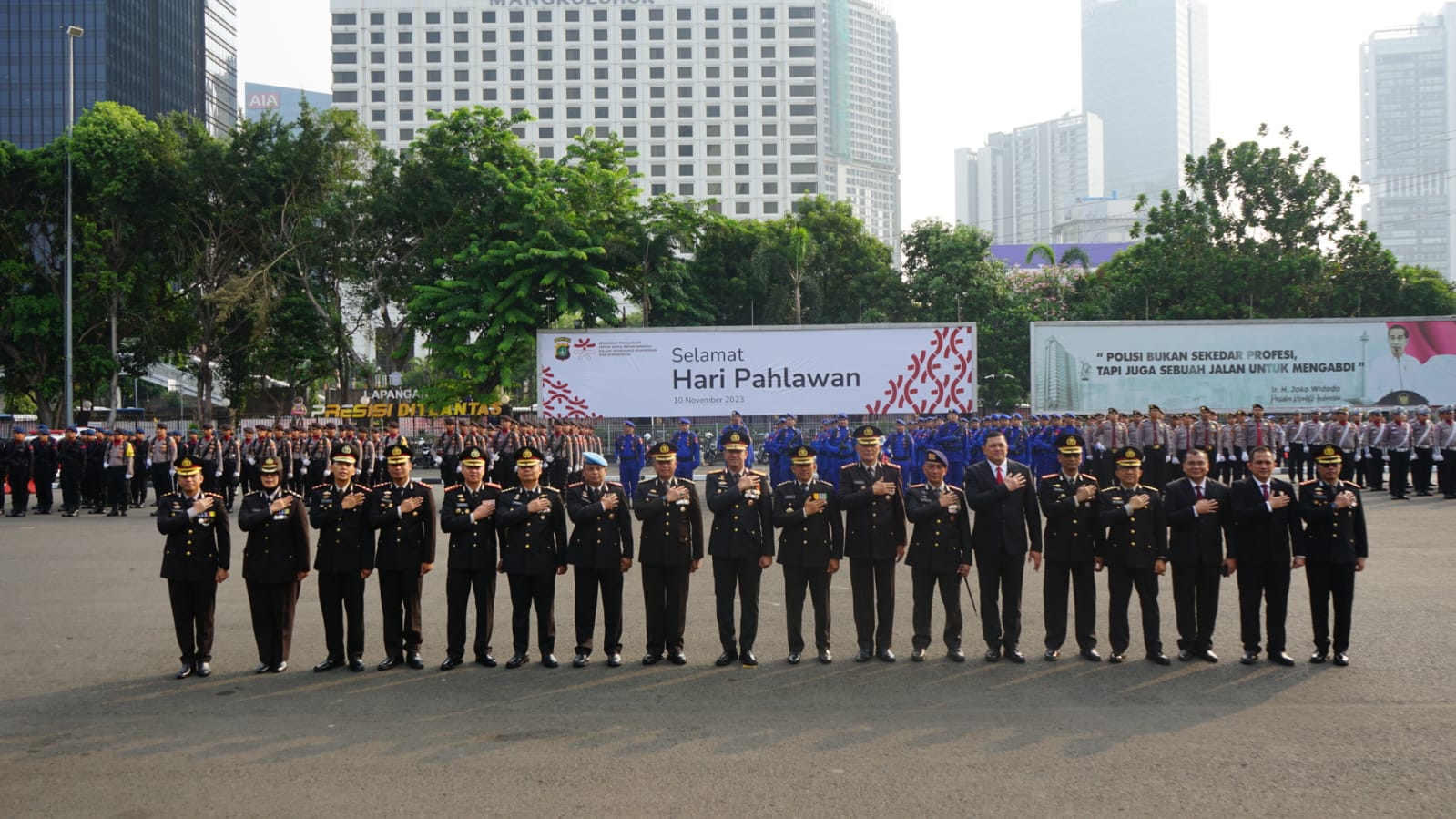 Polda Metro Jaya Gelar Upacara Hari Pahlawan