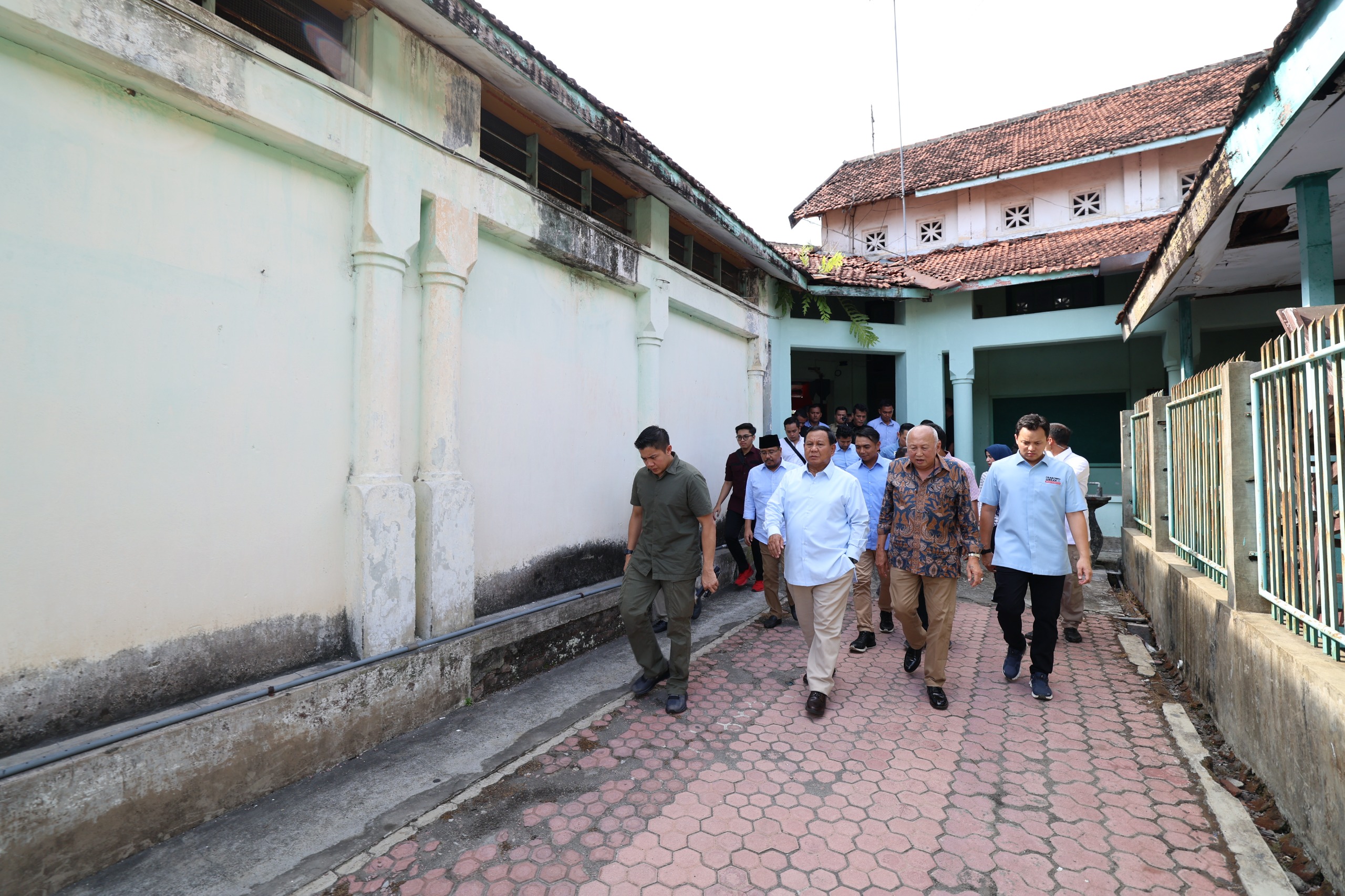 Didampingi Tinton Suprapto, Prabowo Berkunjung ke Museum Peta di Kota Blitar