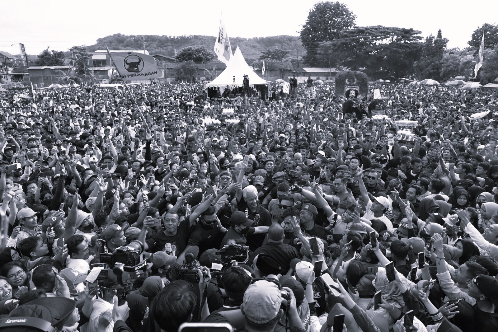 Hajatan Rakyat di Kendal Luar Biasa, Teriakan Ganjar Presiden Menggema
