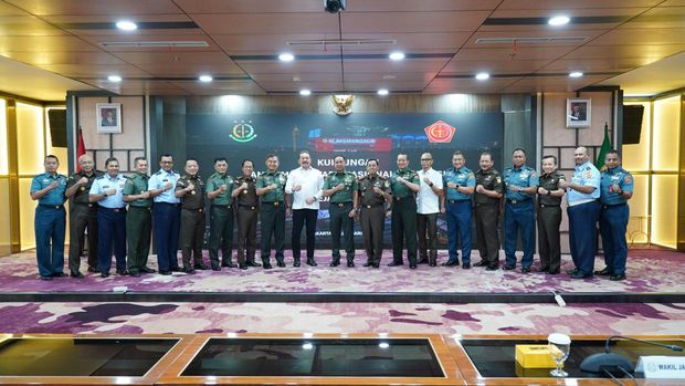 Perkuat Penegakan Hukum Koneksitas, Panglima TNI Temui Jaksa Agung