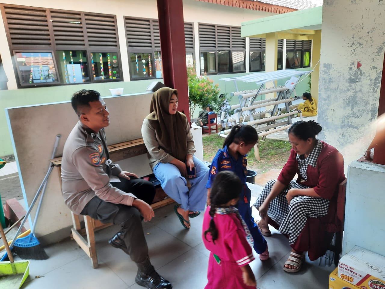 Bhabinkamtibmas Pulau Lancang Polres Kepulauan Seribu Sosialisasikan Bahaya Stunting dan Ajak Sukseskan Pemilu 2024