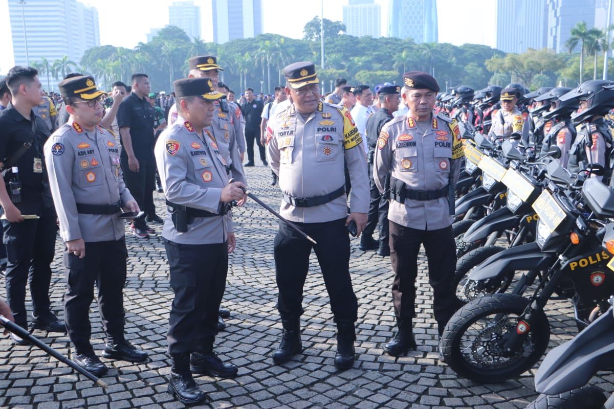 Kapolda Metro Jaya dan Pangdam Jaya Pimpin Apel Pergeseran Pasukan Pengamanan TPS Pemilu