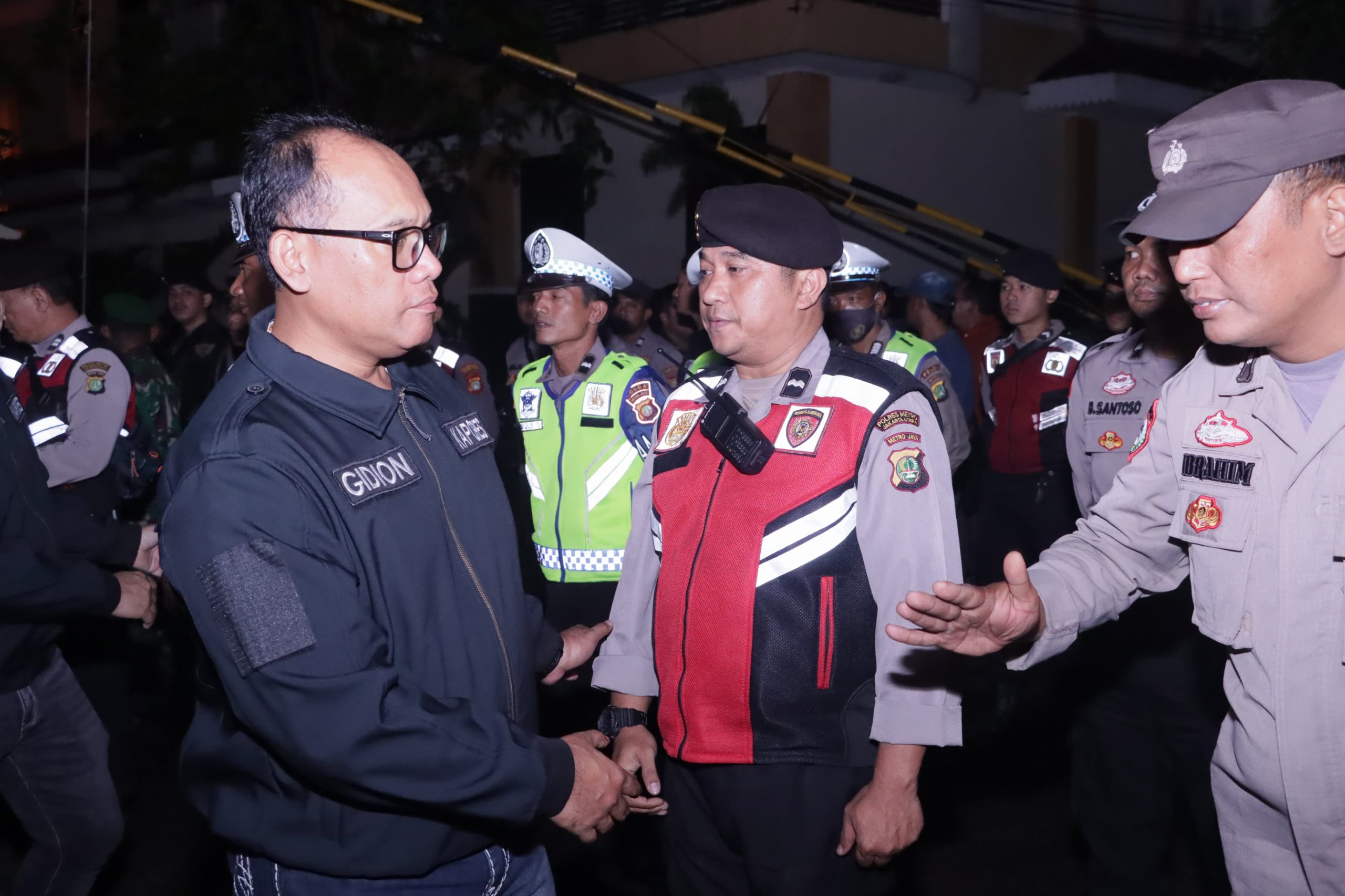 Kapolres Metro Jakarta Utara Pimpin Patroli Skala Besar