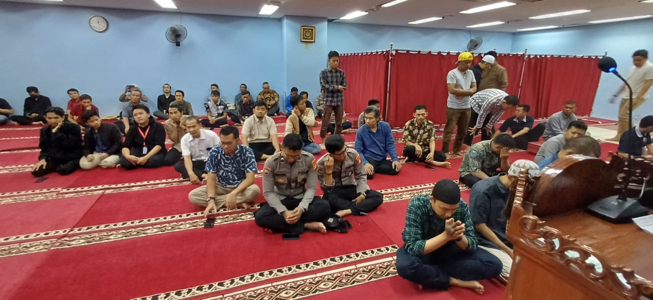 Pasca Pengumuman Hasil Suara Pemilu 2024, Polda Metro Jaya Gelar Program ‘Satu Jam Mengaji Bersama Polisi’