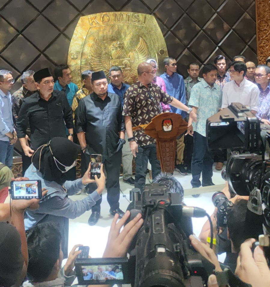 Ketua KPU Diberhentikan DKPP