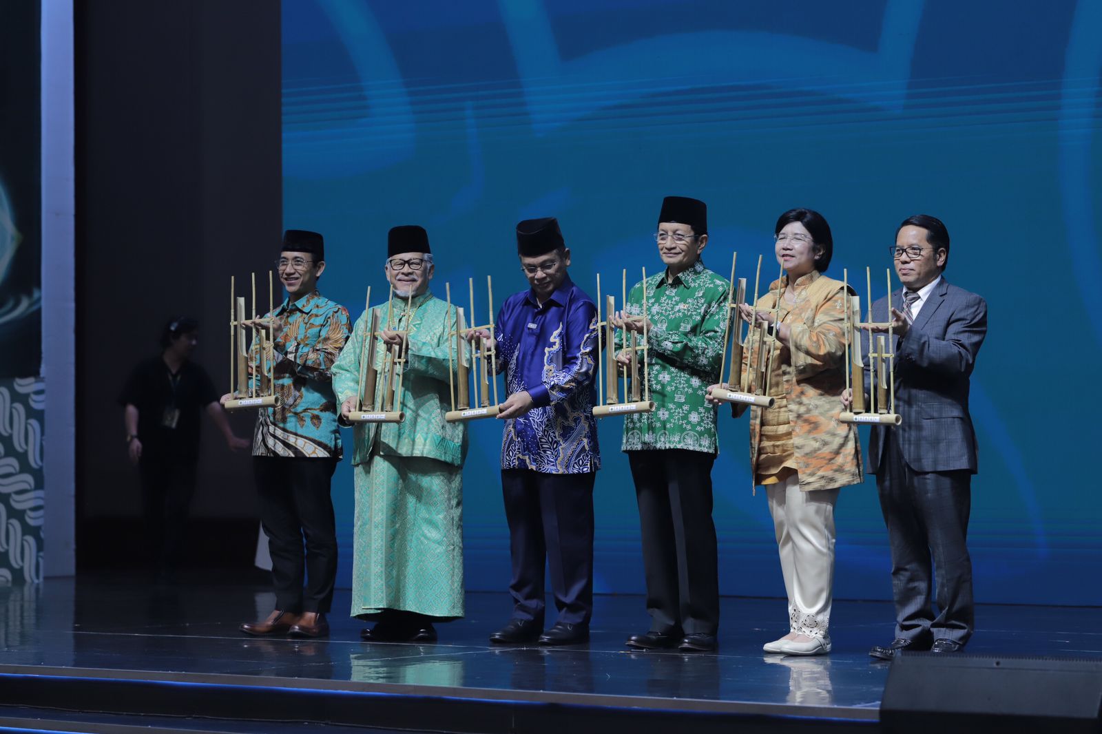 WZWF Diikuti 43 Negara, Menag Nasaruddin Umar Dorong Tatanan Baru Pengelolaan Zakat dan Wakaf