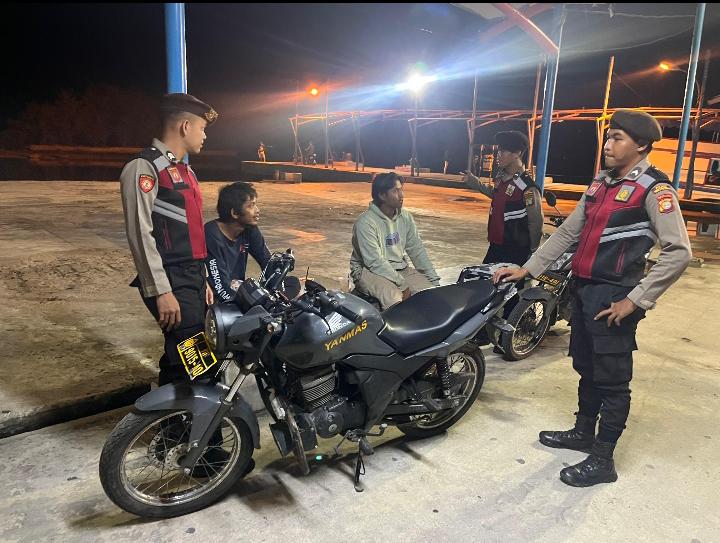 Polsek Kepulauan Seribu Utara Gelar Patroli Malam Perintis Presisi Cegah Tawuran Remaja