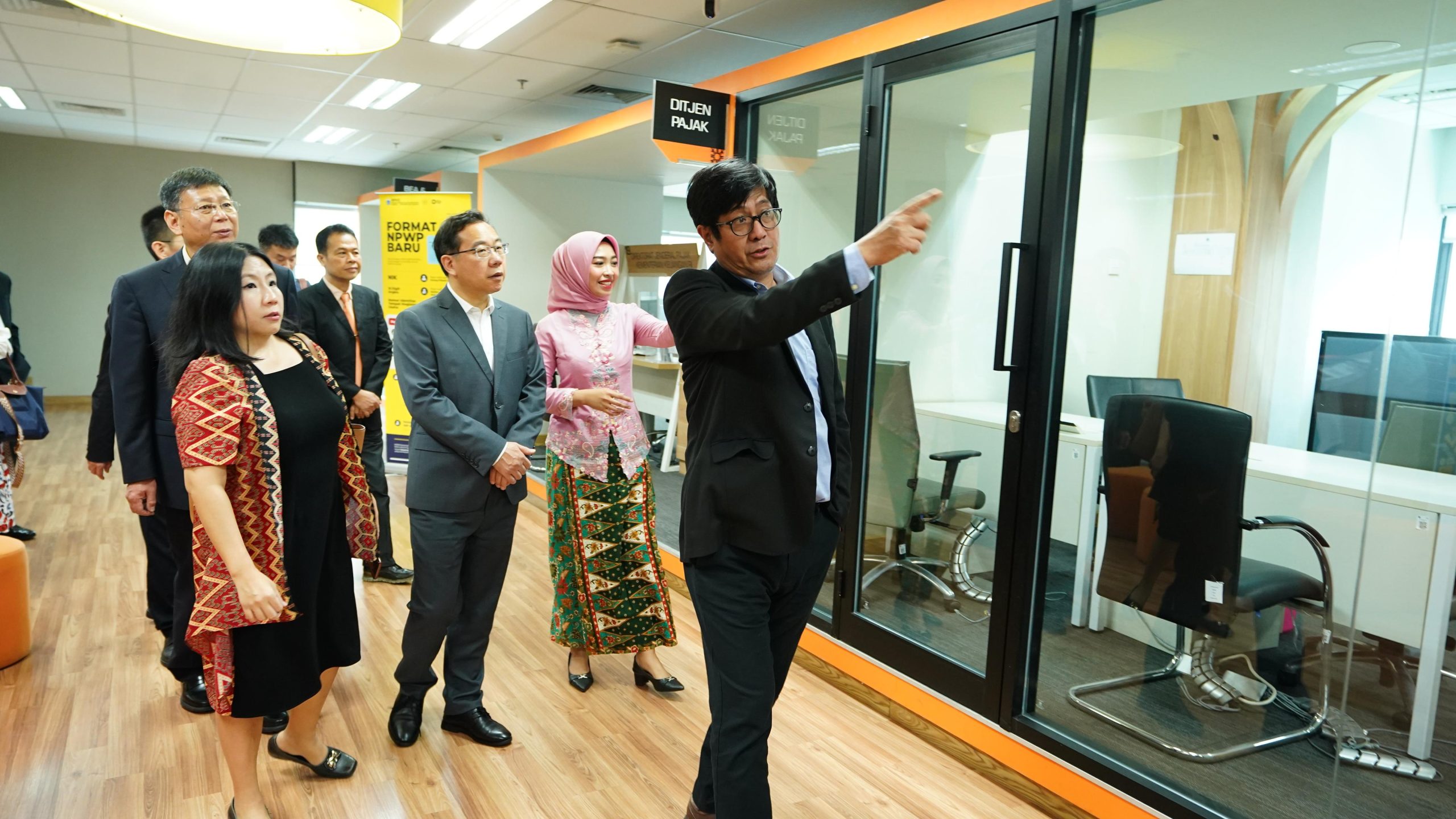 Kunjungi Mal Pelayanan Publik, Delegasi Republik Rakyat Tiongkok Apresiasi