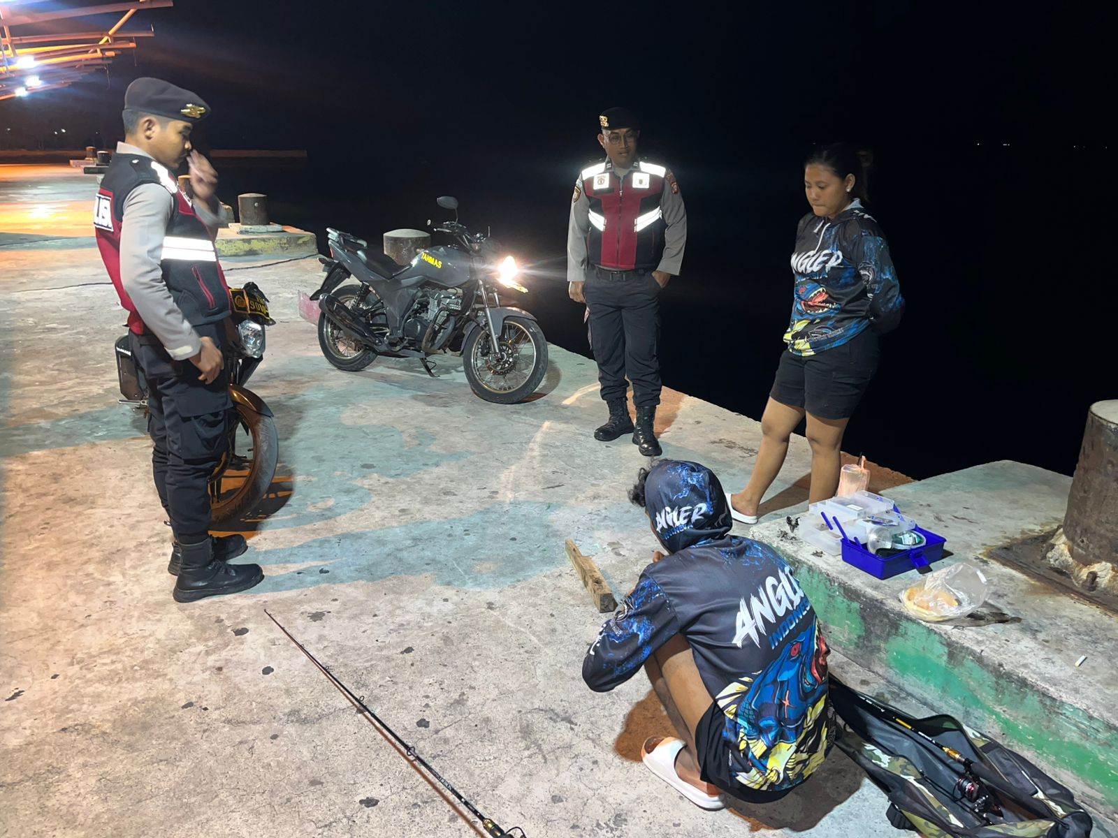 Patroli Malam Perintis Presisi Polsek Kepulauan Seribu Utara Antisipasi Tawuran dan Gangguan Kamtibmas