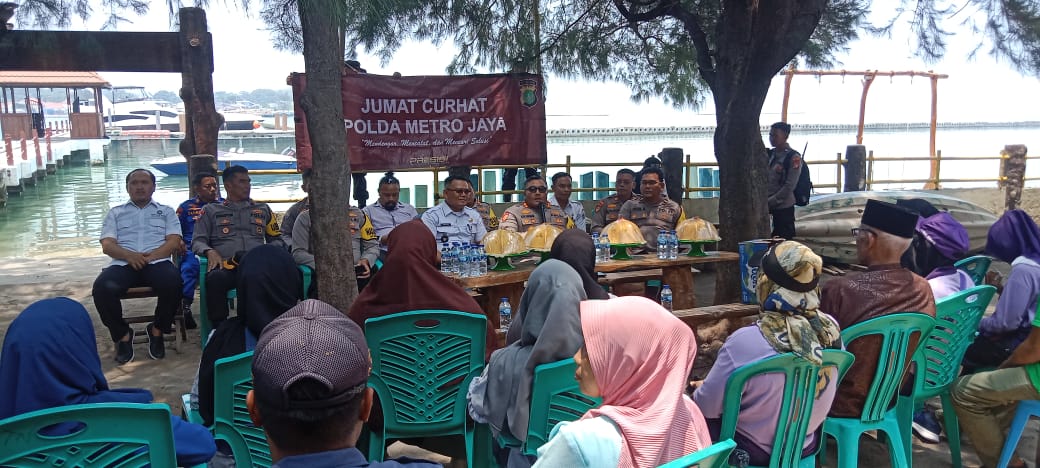 Kapolres Kepulauan Seribu Gelar Jumat Curhat di Pulau Lancang, Sampaikan Pesan Kamtibmas