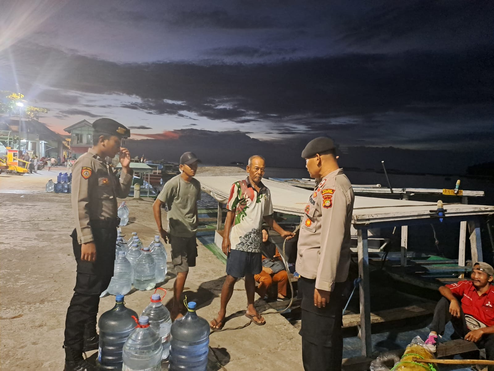 Polsek Kepulauan Seribu Utara Gelar Patroli Sahur Cegah Tawuran Remaja