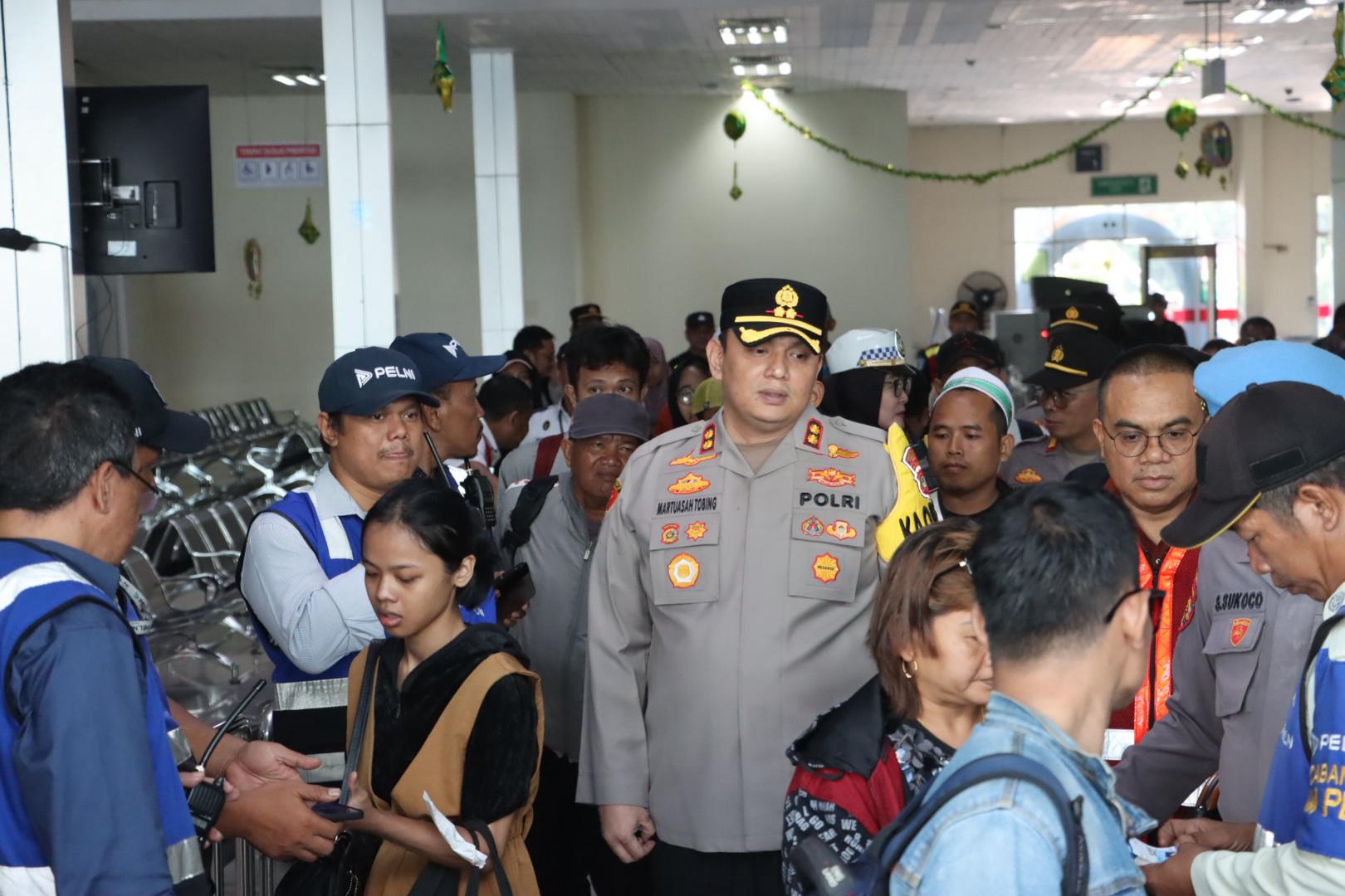 Kapolres Pelabuhan Tanjung Priok, Cek dan Kontrol Pengamanan Arus Balik Lebaran Penumpang Kapal