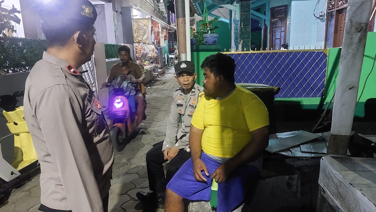 Polsek Kepulauan Seribu Utara Gelar Patroli Malam Monitoring Rumah Kosong Ditinggal Mudik