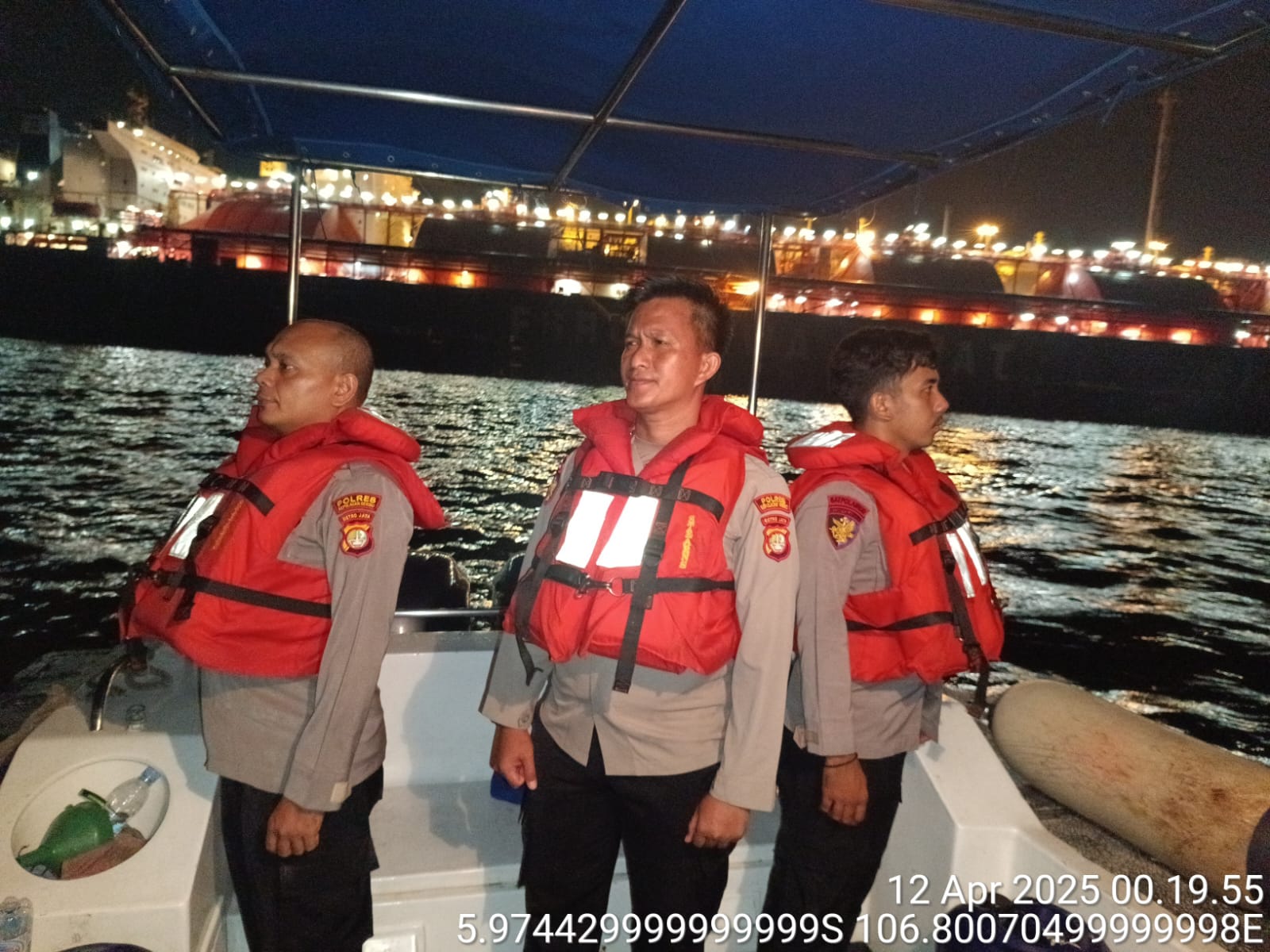 Satpolairud Polres Kepulauan Seribu Intensifkan Patroli Laut Malam, Antisipasi Perompakan dan Jaga Kamtibmas