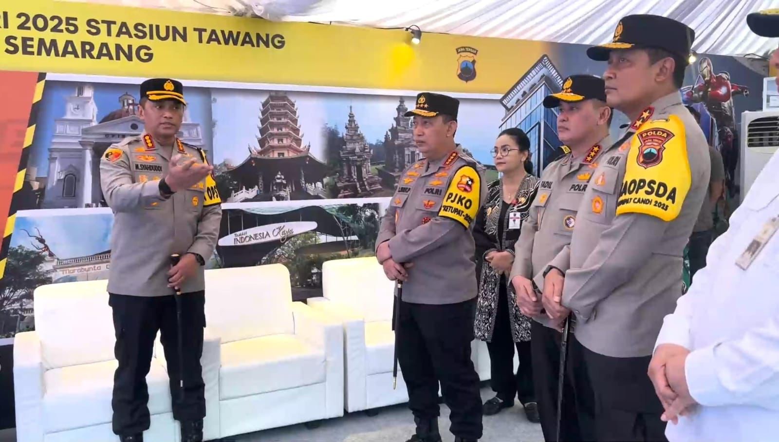 Kapolri Cek Langsung Pelayanan Arus Balik di Stasiun Tawang, Dorong Pemudik Gunakan Kereta Api