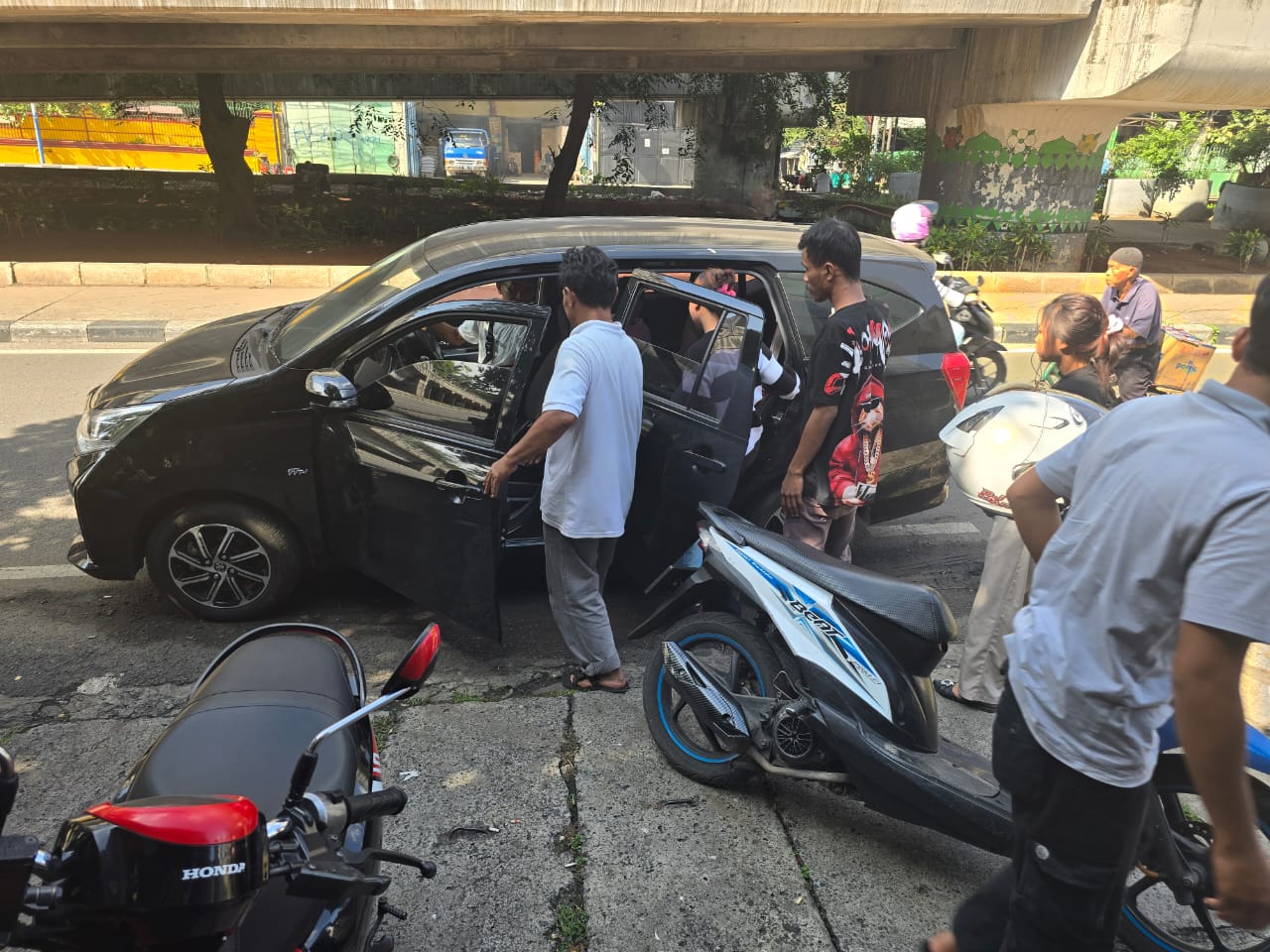 Warga Cianjur Apresiasi Polsek Tambora atas Kesigapan Temukan Anaknya yang Hilang