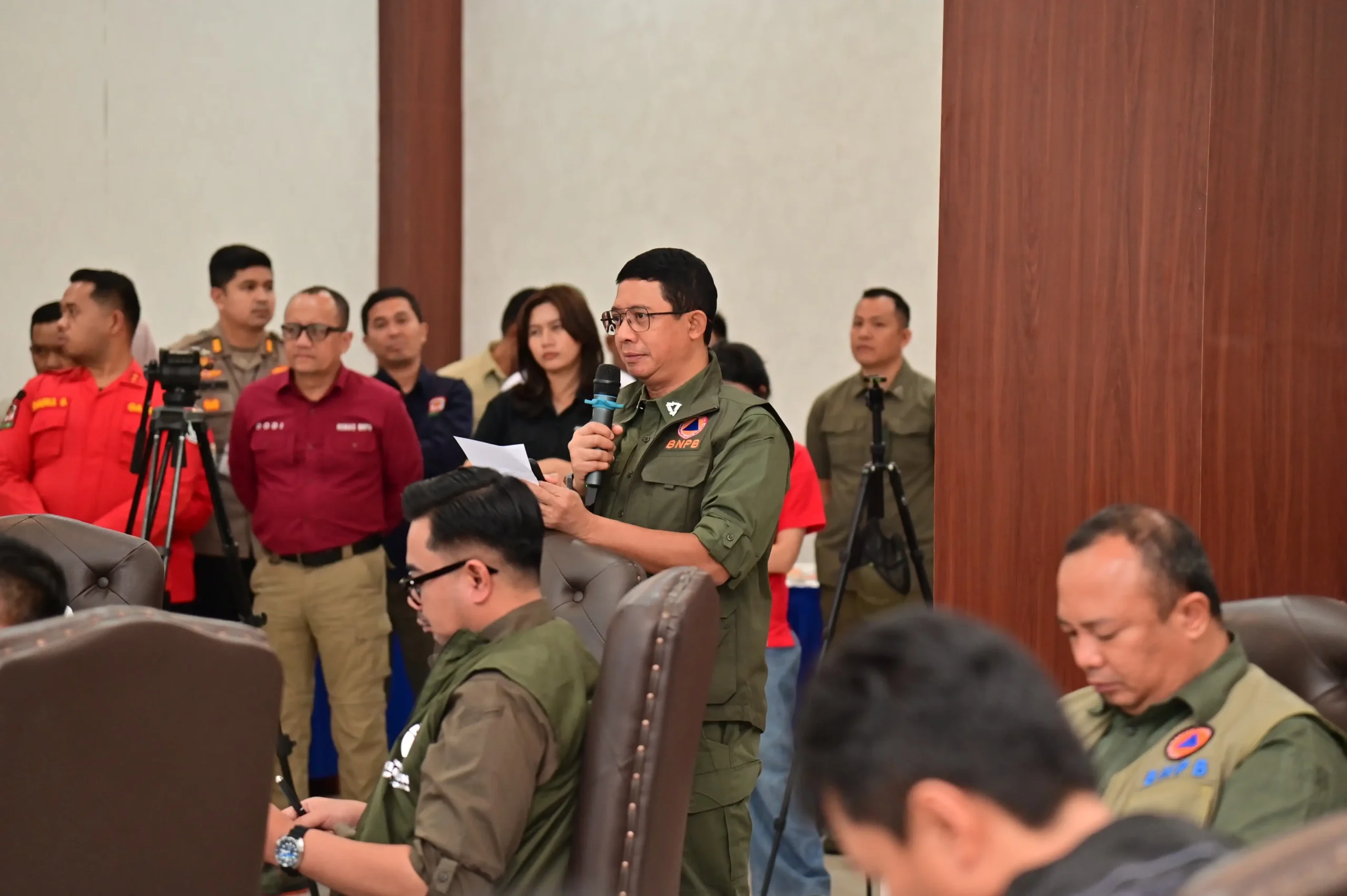 Tinjau Karhutla Riau, Kepala BNPB Perkuat Amunisi Satgas Karhutla