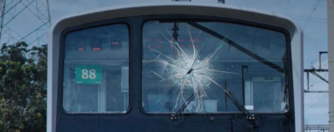 Berhasil Temukan Pelempar Commuter Line Relasi Tanah Abang-Rangkasbitung – KAI Commuter Ambil Langkah Tegas, Ingatkan Dampak Luas Perilaku Pelemparan Kereta