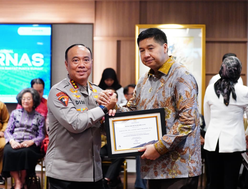 Dukungan Polri pada Program 3 Juta Rumah Subsidi Diganjar Penghargaan dari Menteri PKP