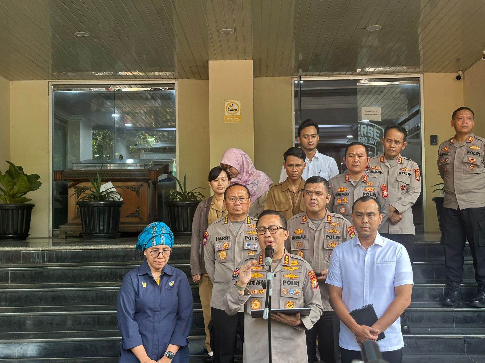 Polda Metro Jaya Amankan 351 Orang saat aksi di DPR, KPAI Apresiasi Penanganan Anak