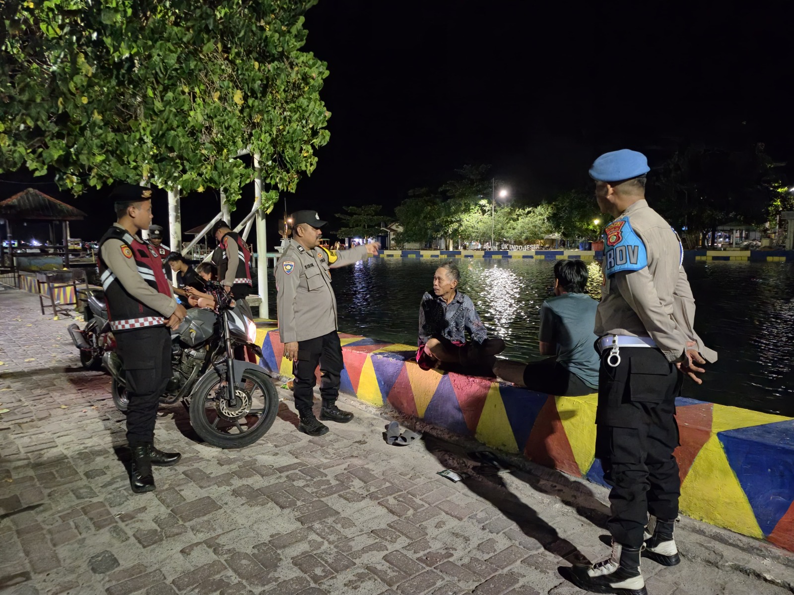 Polsek Kepulauan Seribu Utara Gelar Patroli Malam Perintis Presisi, Antisipasi Tawuran, Premanisme, dan Narkoba