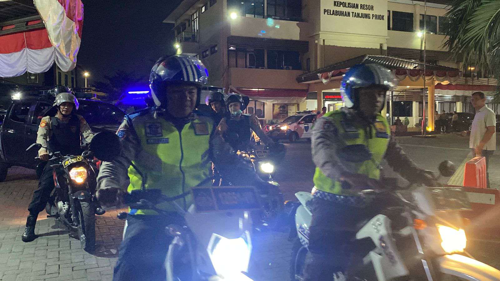 Patroli Skala Besar Gabungan TNI, Polri, Brimob dan Stakeholder dalam Rangka Jamin Kamtibmas Aman