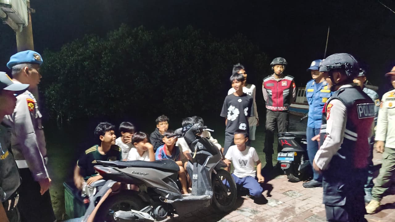 Patroli Malam Aman Nusa I 2025, Polsek Kepulauan Seribu Utara Bersama TNI dan Stakeholder Jaga Keamanan Wilayah