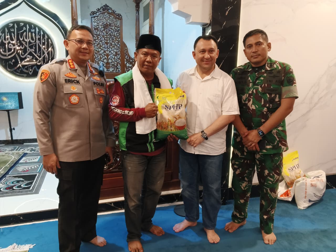 Polres Metro Jakarta Utara Gelar Cooling System dan Bakti Kesehatan Bersama Komunitas Ojo