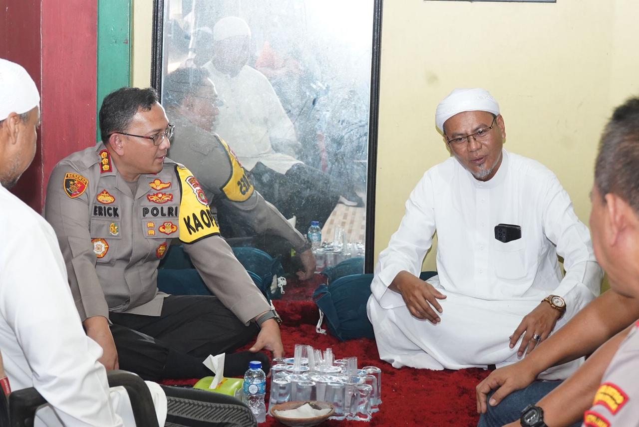 Kapolres Metro Jakarta Utara Beri Penghargaan kepada Tokoh Agama atas Peran Aktif Menjaga Kamtibmas