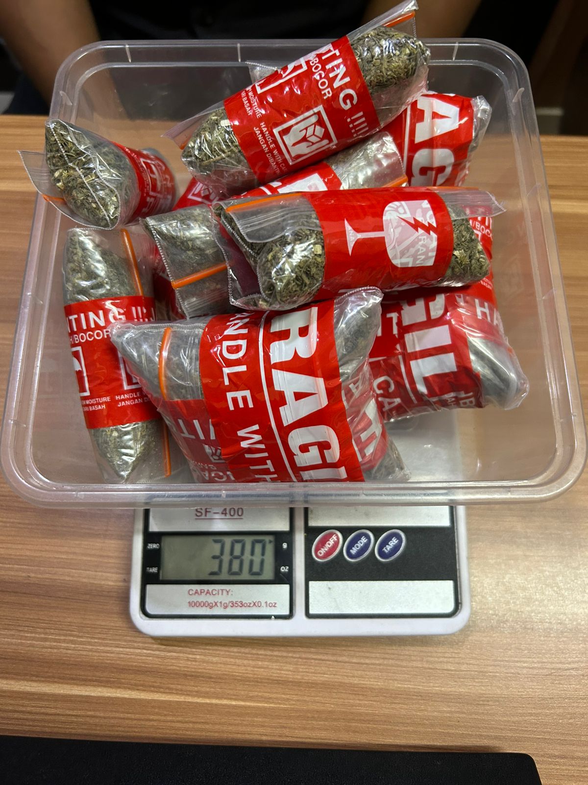 Sat Resnarkoba Polres Metro Bekasi Kota Berhasil Mengamankan 2 Pengedar, Sita Total 1,567 Gram Ganja dan Sabu