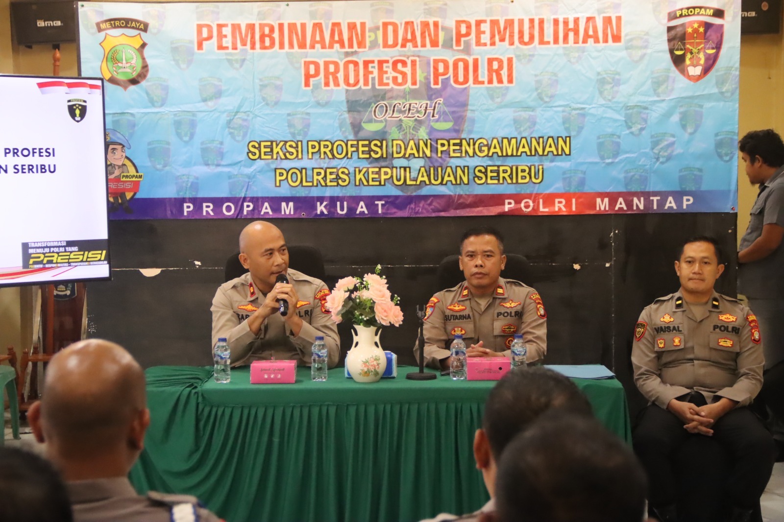Wakapolres Kepulauan Seribu Pimpin Sosialisasi Pembinaan dan Pemulihan Profesi Polri: Wujudkan Personel Berintegritas dan Bermental Tangguh