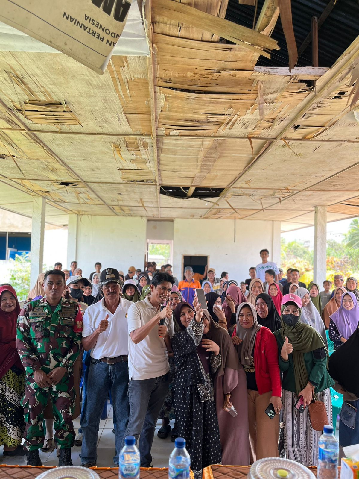 Masyarakat di Dapil Curhat ke Bahtra Banong: Mulai dari Harga Gabah, Akses Komunikasi, hingga Pertanahan