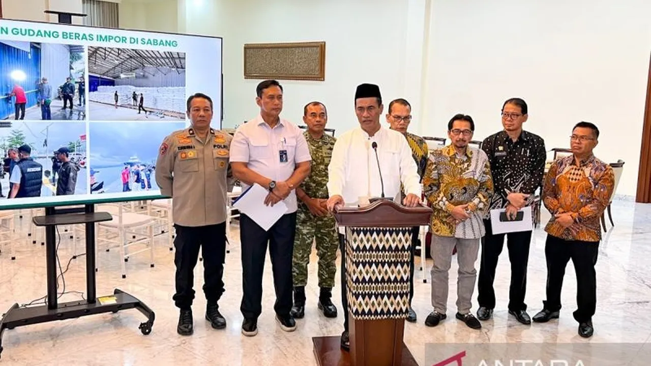 Tindak Tegas, 250 Ton Impor Beras Ilegal Tanpa Izin Pusat, Mentan Segel Gudang Beras di Sabang