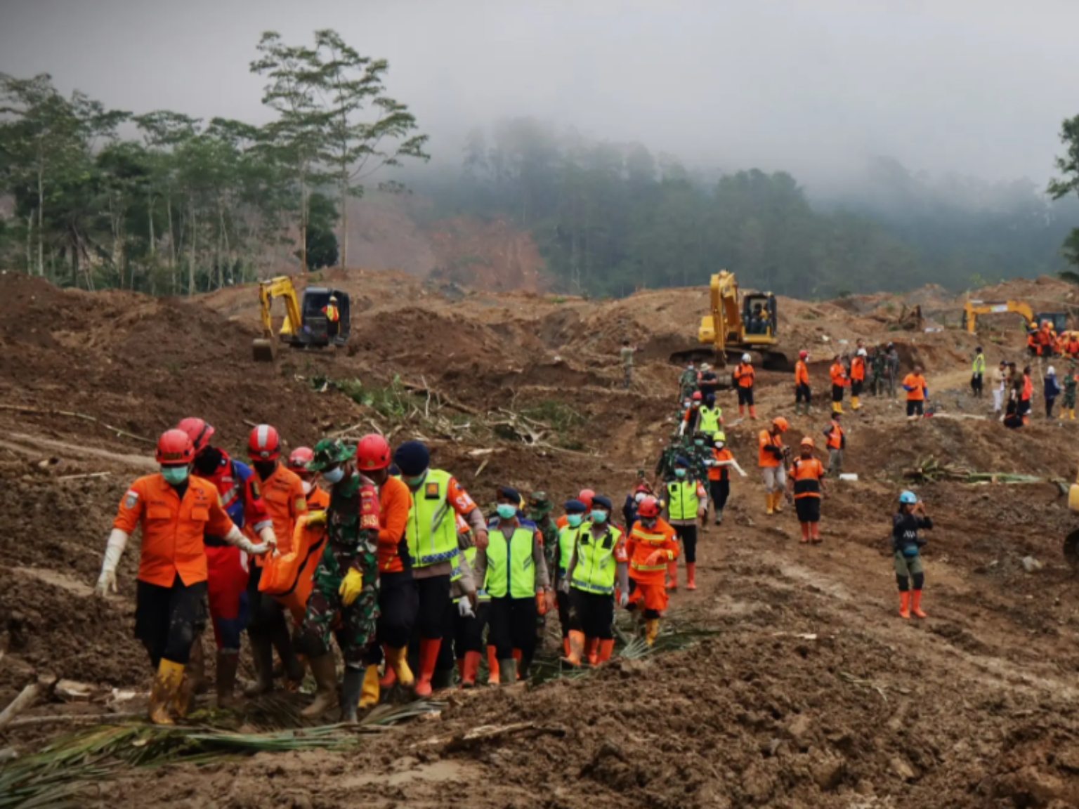 700 Personel Kerahkan Kekuatan Penuh, Pencarian Korban Longsor Pandanarum Masuki Babak Akhir